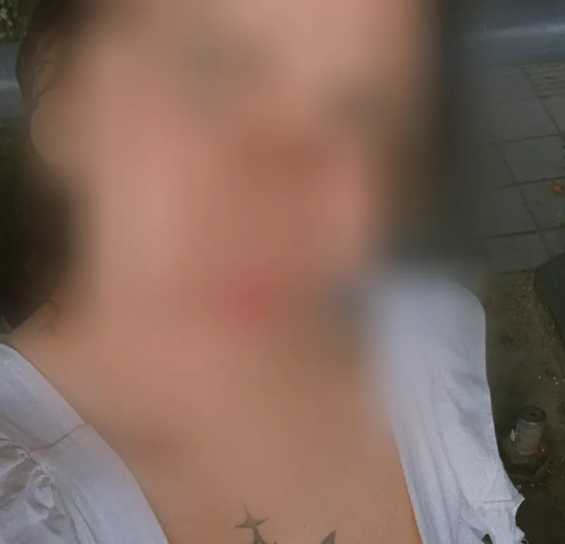 Daniela, 22