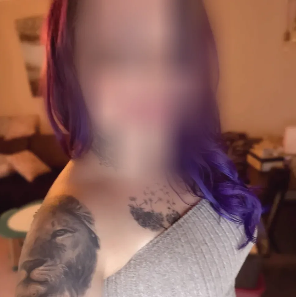 Elena, 30