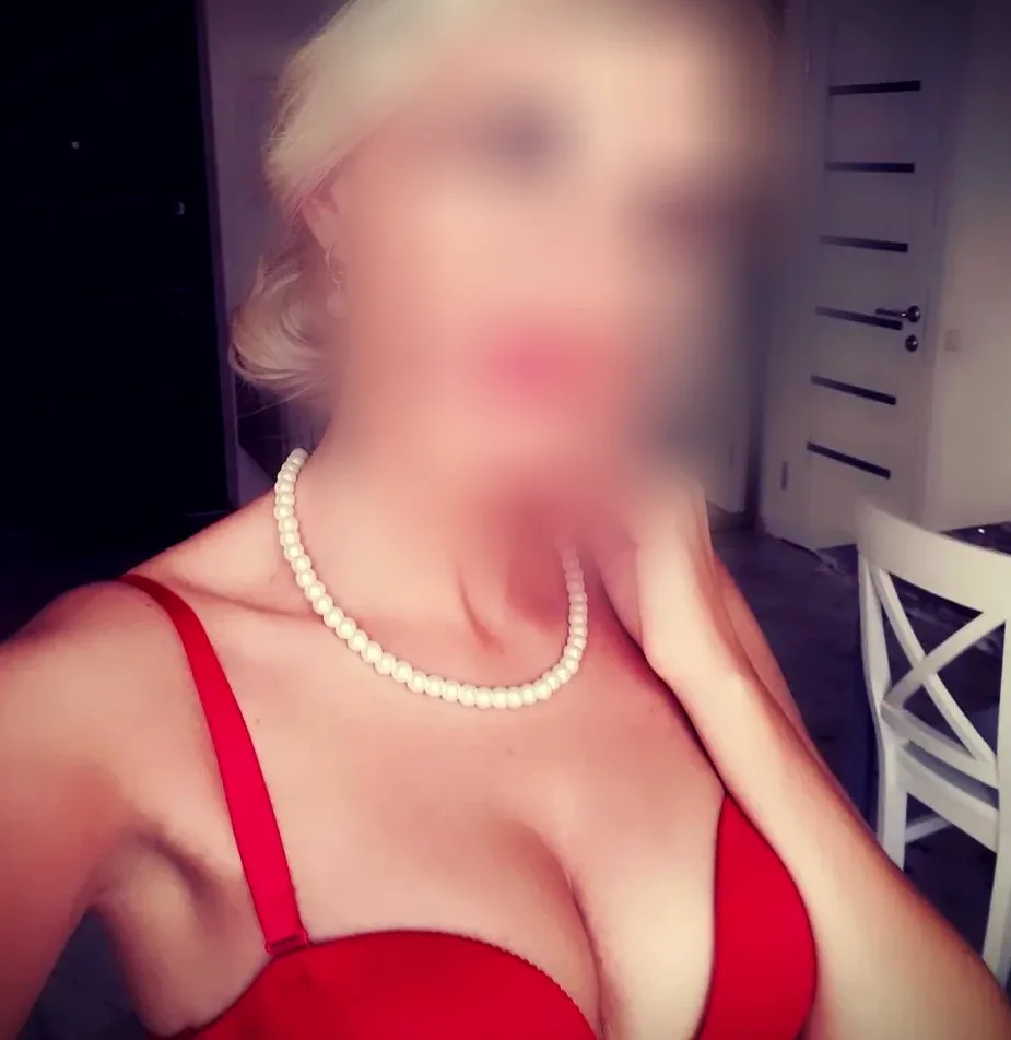 Katharina, 36